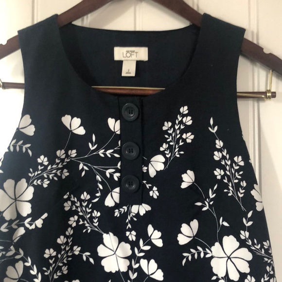 Ann Taylor Loft shift dress. - Picture 2 of 3